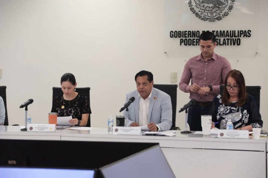 Inédito: Renuncian cuatro jueces electos; Congreso nombra sustitutos rumbo a relevo